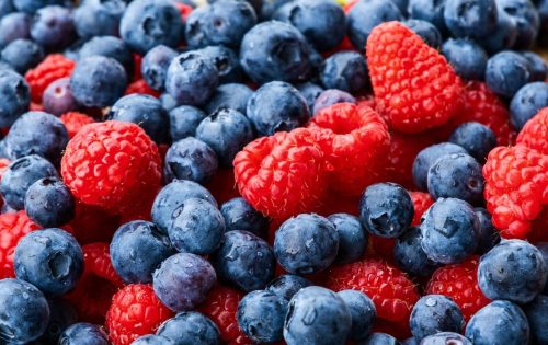 raspberries-5163781 1280